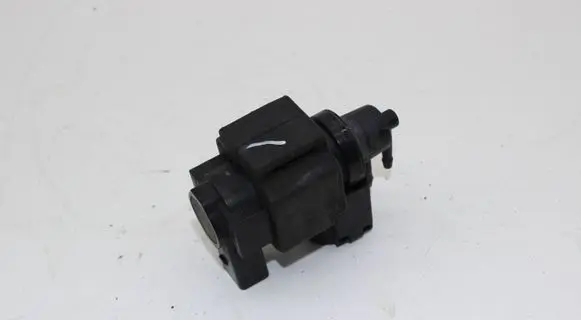 Audi A8 S8 D3 4E Turbo solenoid valve 059906629A