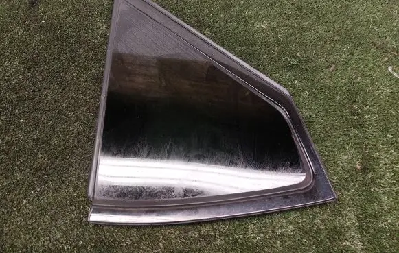 KIA EV6 Rear side window 87810CV100