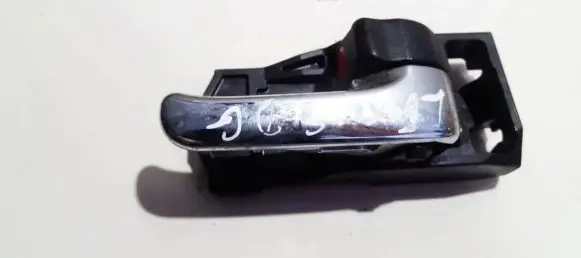 Lexus IS 200-300 Rear door interior handle