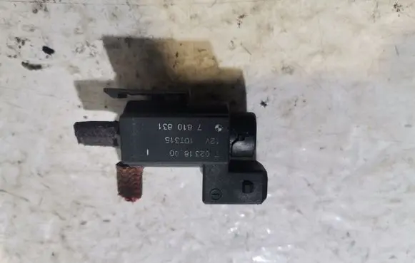 BMW 5 F10 F11 Turbo solenoid valve 70231800