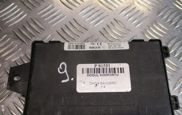 Dacia Sandero Fuse box set 8200564718