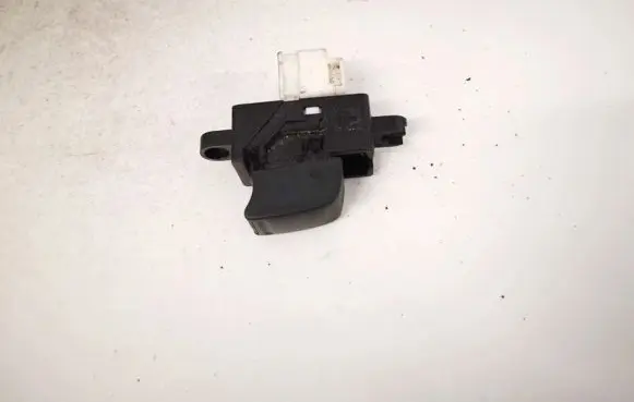 Nissan Almera Electric window control switch