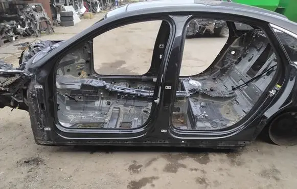 Audi A8 S8 D5 Front sill (body part) 
