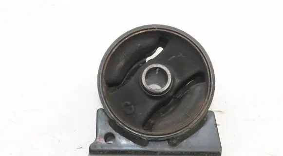 Mitsubishi ASX Engine mount bracket