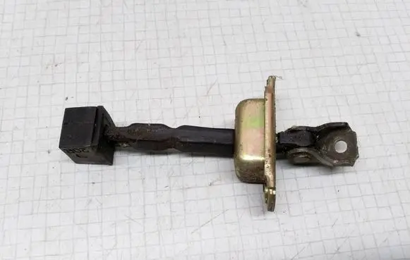 Mitsubishi Space Runner Front door check strap stopper