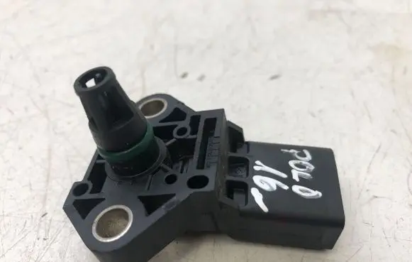 Volkswagen Polo V 6R Air pressure sensor 03G906051E