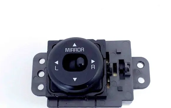 Wing mirror switch