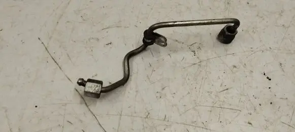 Audi Q3 8U Fuel line pipe