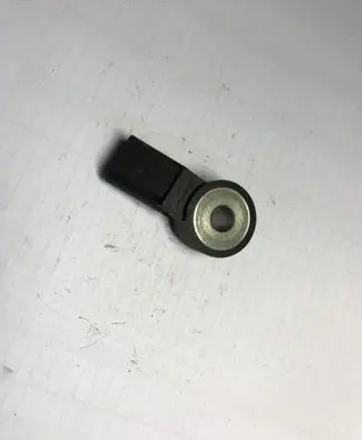 Volkswagen Up Detonation knock sensor 030905377C