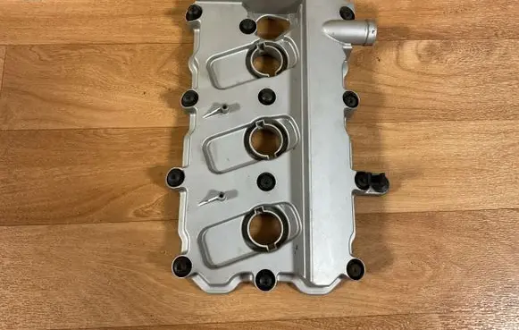 Audi A6 S6 C6 4F Rocker cam cover 06E103484G