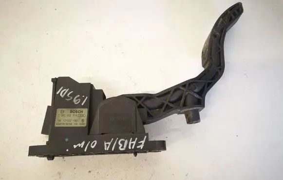 Skoda Fabia Mk1 (6Y) Accelerator throttle pedal 0281002374