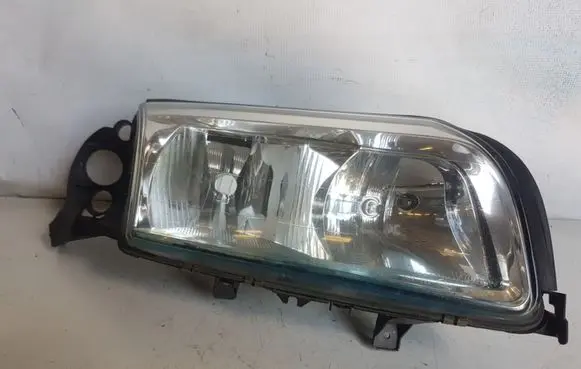 Volvo S80 Headlight/headlamp 8678547