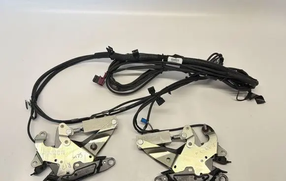 Mercedes-Benz SLK R172 Convertible roof lock/latch A1727900371 A1727900471 A1727900477