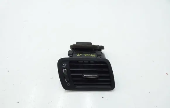 Volkswagen PASSAT B6 Dashboard side air vent grill/cover trim 3C2819702 T0024491 P0110955