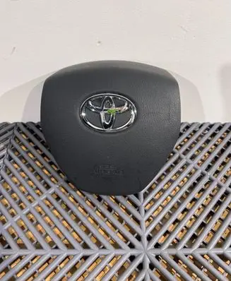 Toyota Auris E180 Steering wheel airbag 4513002450C1