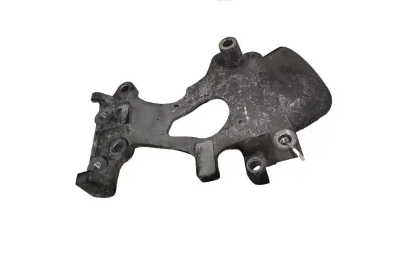 Honda CR-V Engine mounting bracket