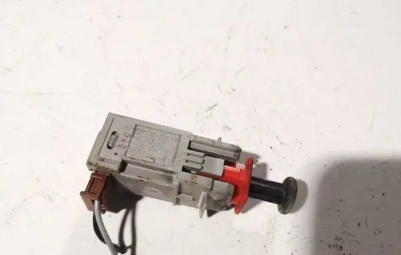 Opel Astra H Brake pedal sensor switch 55701396 859619858