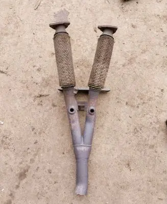Volkswagen PASSAT B6 Muffler pipe connector clamp 