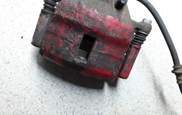 Nissan Almera N16 Front brake caliper