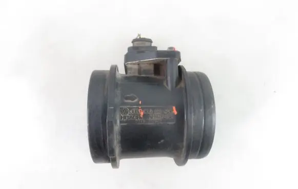 Audi A4 S4 B6 8E 8H Mass air flow meter 06C133471A AFH7501A