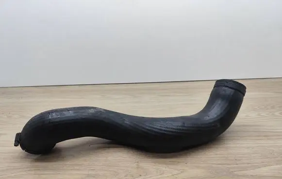 Volvo V70 Intercooler hose/pipe 30645936