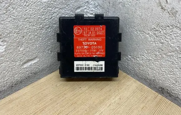 Toyota Corolla E140 E150 Alarm control unit/module 8973005030 2370003180