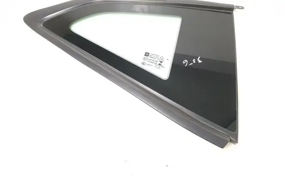 Chevrolet Camaro Rear side window 23410774