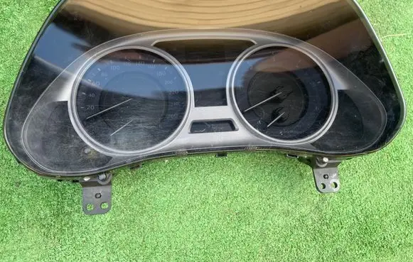 Lexus IS 220D-250-350 Speedometer (instrument cluster) 8380053670