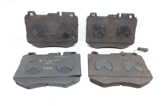 Mercedes-Benz C W205 Brake pads (front) 