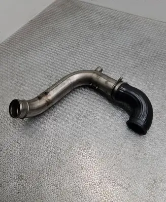 Audi TT Mk1 Intercooler hose/pipe 06A145832C