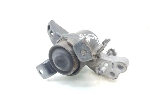 Toyota Verso Engine mount bracket