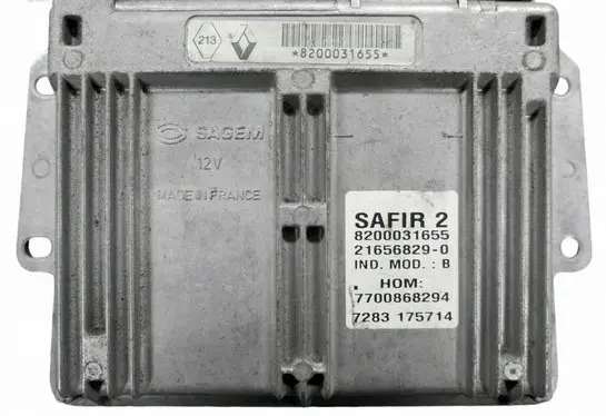 Renault Clio II Engine control unit/module 8200031655