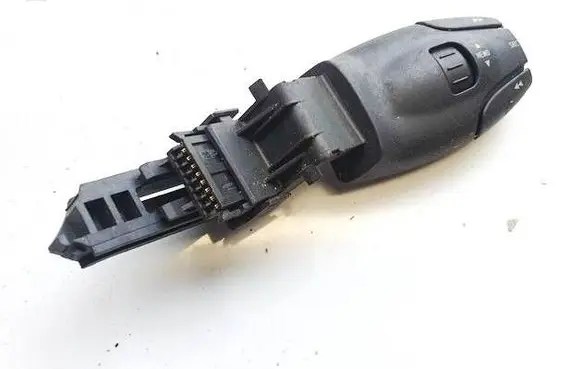 Multifunctional control switch/knob