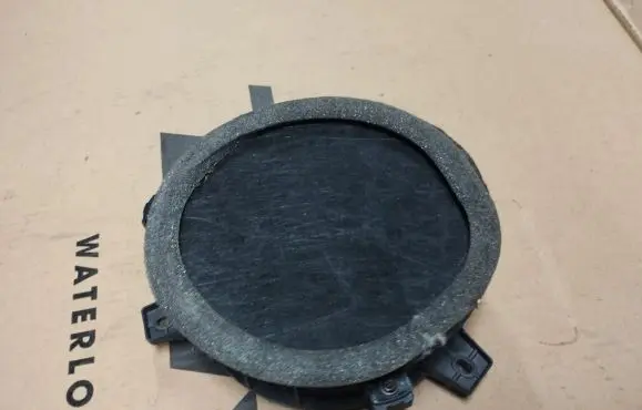 Chrysler Neon II Rear door speaker
