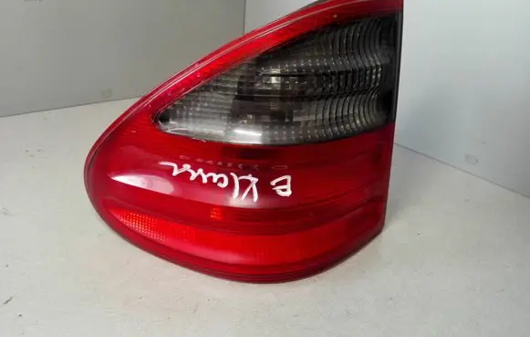 Rear/tail lights