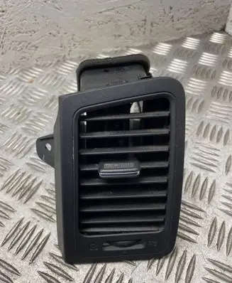 Nissan Murano Z51 Dashboard side air vent grill/cover trim 687611AA0A E8255171100 P19680A35010