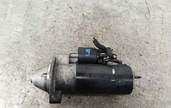 Volkswagen PASSAT B5.5 Starter motor 