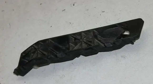 KIA Sportage Front bumper mounting bracket 86513F1000