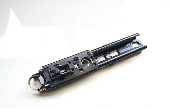 Mercedes-Benz ML W164 Seat belt adjustment rail a2118600688 605987100a