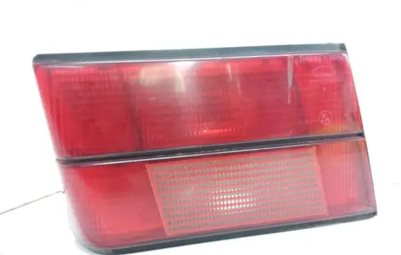 BMW 5 E34 Tailgate rear/tail lights 8769R23 TR22D0T