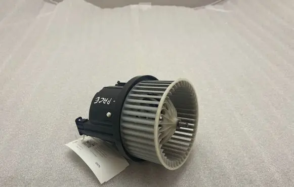 Jaguar E-Pace Front door blower motor EC129004