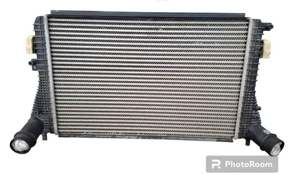 Volkswagen Touran II Intercooler radiator 1K0145803BM