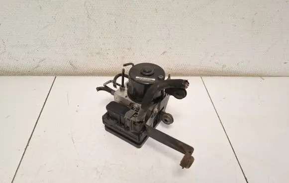 Ford Focus ABS Pump 3M512C405HB