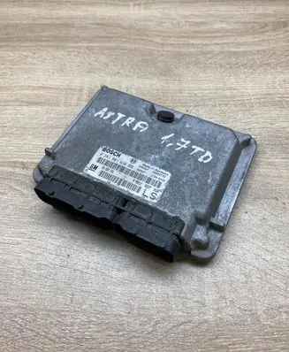Opel Astra G Engine control unit/module ECU 90589736 0281001670
