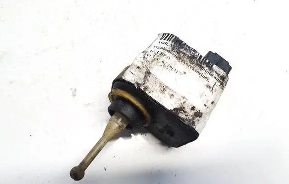 Audi A4 S4 B5 8D Headlight level adjustment motor 