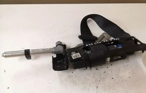 Volvo S40 Front seatbelt 3039791428