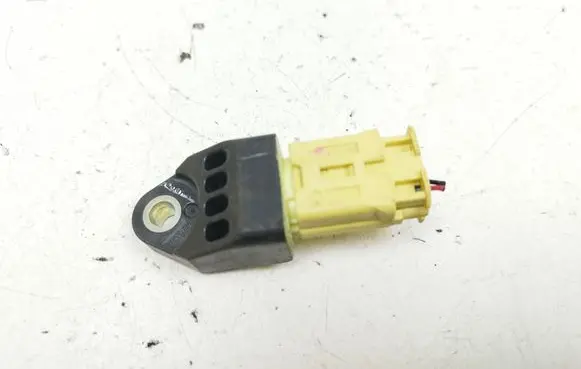Toyota RAV 4 (XA30) Airbag deployment crash/impact sensor 8983133020 70369055L 70369055