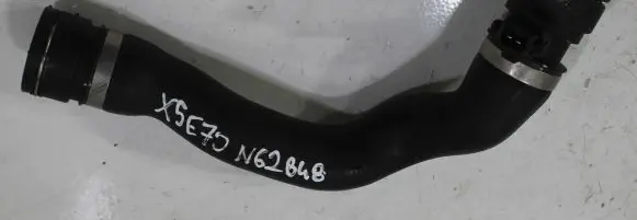 BMW X5 E70 Engine coolant pipe/hose