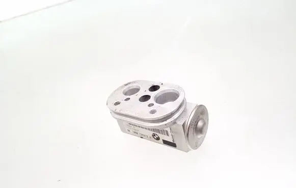 Air conditioning (A/C) expansion valve