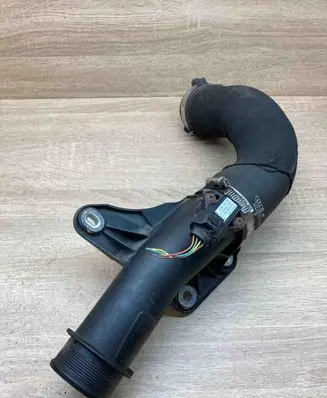 Audi A4 S4 B7 8E 8H Intercooler hose/pipe 8R0145737L 038906051C WITHPLUG